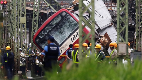   اليابان: إصابة 34 شخصا بعد تصادم قطار وشاحنة