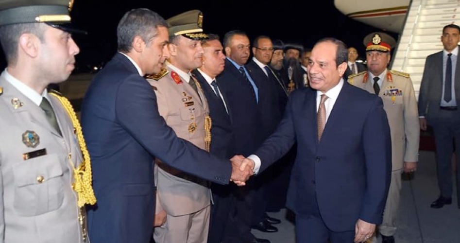شاهد|| لحظة وصول الرئيس السيسي إلى الولايات المتحدة الأمريكية وسط استقبال حافل من الجالية المصرية
