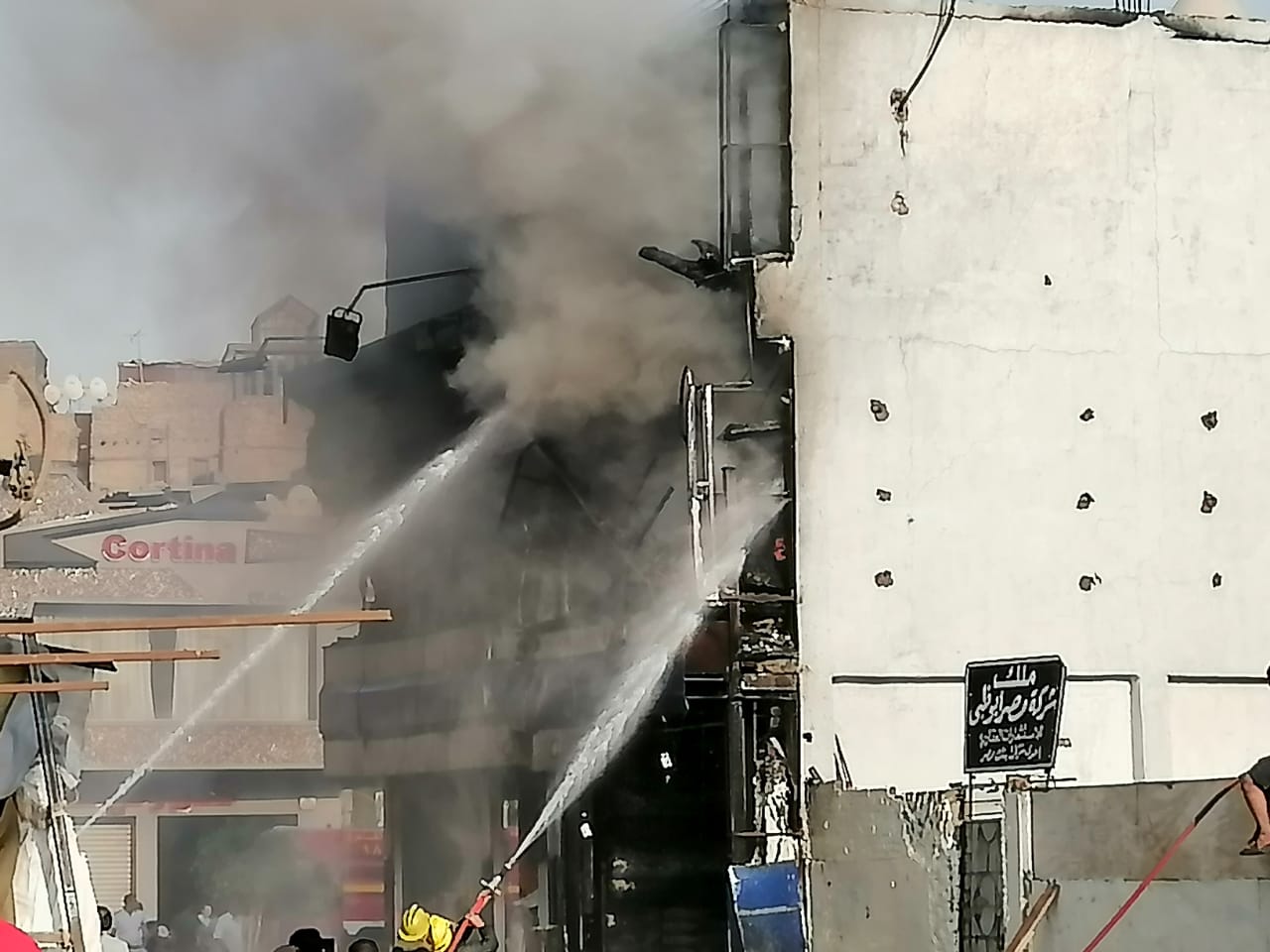   عاجل| حريق هائل يلتهم محلات الأقمشة فى منطقة بولاق أبو العلا (صور )