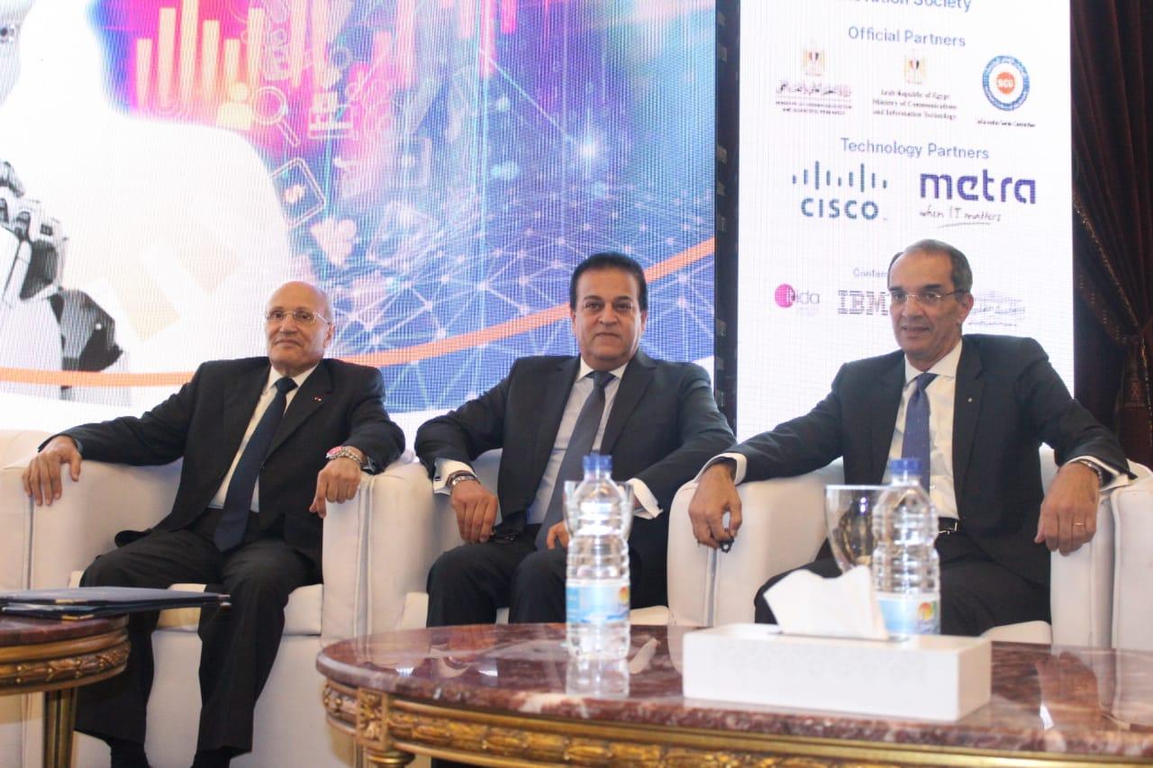   وزراء التعليم العالي والإتصالات والإنتاج الحربى يفتتحون المؤتمر الدولي الأول للذكاء الاصطناعي وتكنولوجيا المعلومات
