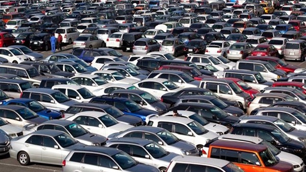   «الغرف التجارية» تكشف عن مستقبل أسعار السيارات بعد قرار إلغاء الدولار الجمركي