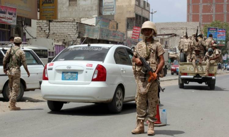   اليمن: الحكومة تعمل مع الأشقاء السعوديين لاستعادة الاستقرار فى عدن