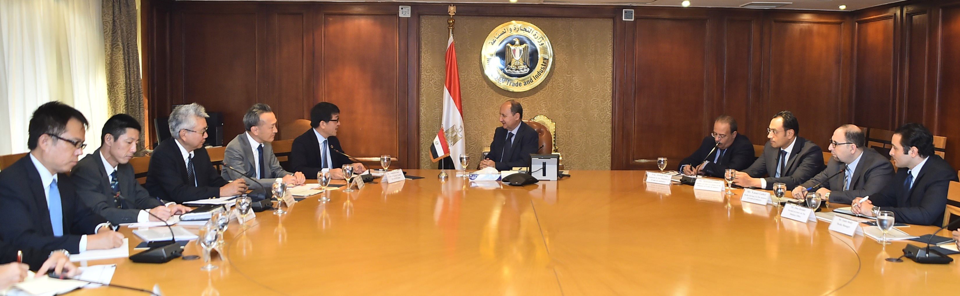   وزير التجارة والصناعة يبحث مع وفد شركة تويوتا خطة الشركة للتوسع بالسوق المصري خلال المرحلة المقبلة