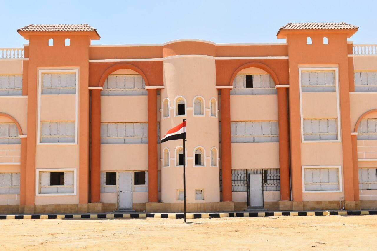    بالصور|| تسليم مدرستين  بمدينة الشروق بتكلفة 28.5 مليون جنيه