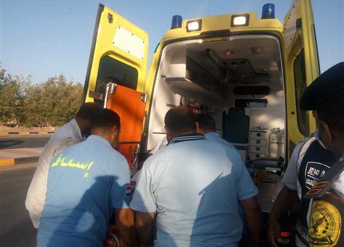   إصابة 3 طلاب في حادث أنقلاب توك توك شمال بني سويف