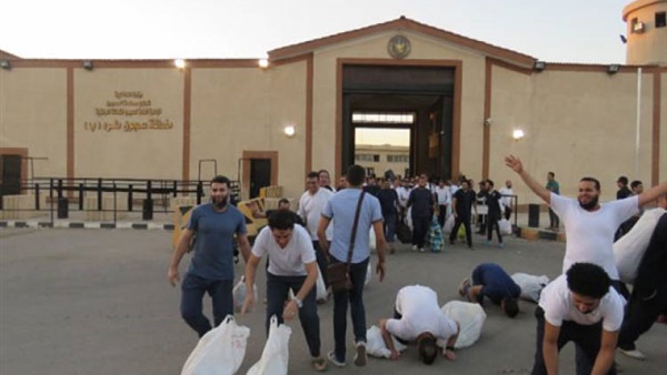   الإفراج عن 449 سجينًا بعفو رئاسى بمناسبة انتصارات أكتوبر