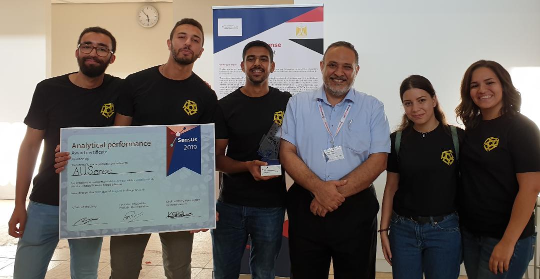   فوز طلاب الجامعة الأمريكية بالقاهرة بجائزة متميزة  في مسابقة دولية لأجهزة الاستشعار البيولوجية