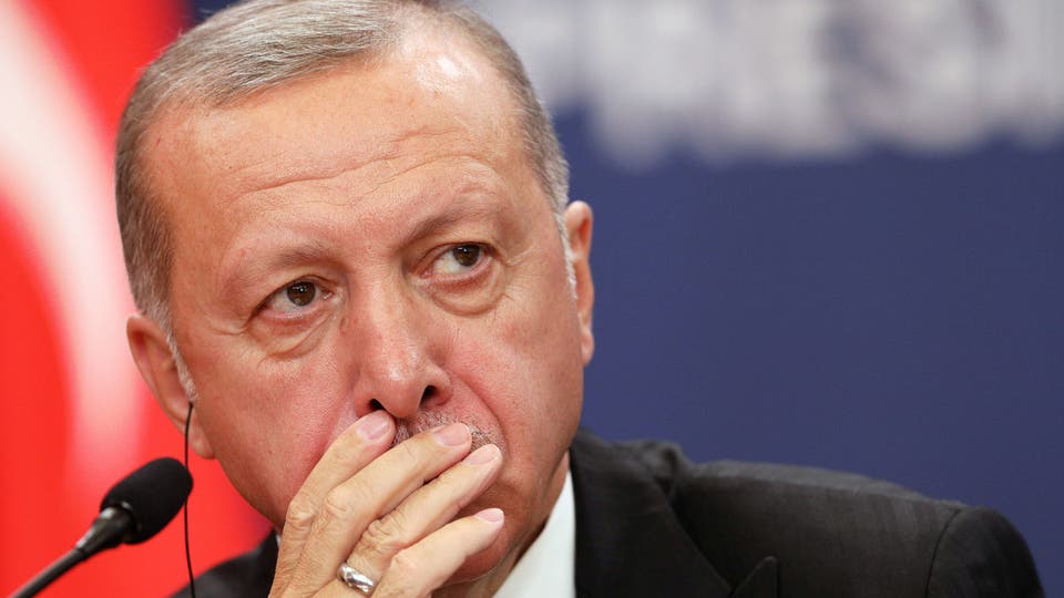   حزب أردوغان ينهار.. استقالة 3 قياديين من «العدالة والتنمية»