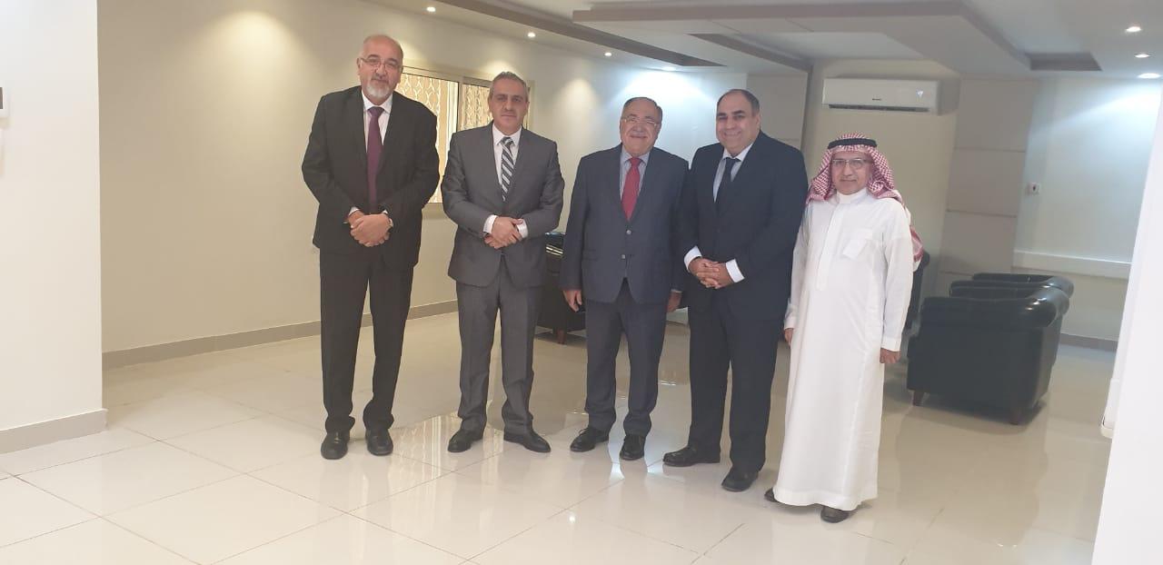   السفير القبرصي بالسعودية يلتقي اريستوديمو ومستثمرين سعوديين بالرياض
