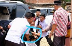   متطرف يطعن وزير الأمن فى إندونيسيا