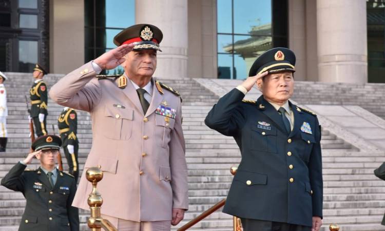   المتحدث العسكرى ينشر مقطع فيديو لعودة وزير الدفاع من الصين