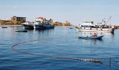   إستئناف حركة الصيد والملاحة ببحيرة وميناء البرلس فى كفر الشيخ