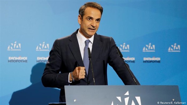   عاجل|| رئيس وزراء اليونان يصل القاهرة لحضور القمة الثلاثية