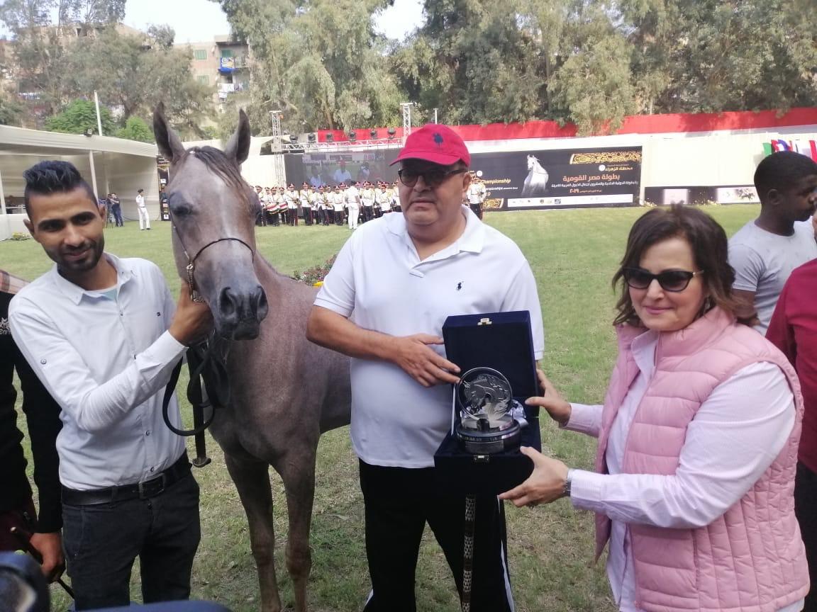   نائب وزير الزراعة تفتتح بطولة مصر القومية والدولية لجمال الخيول العرببة