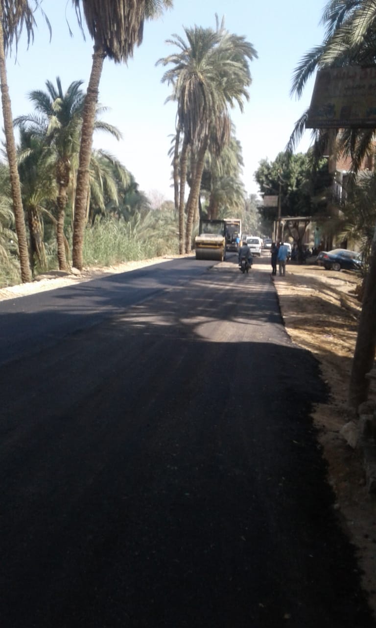   محافظ أسيوط: الانتهاء من رصف طريق قرية بني زيد الأكراد بالفتح بطول 2 كم 