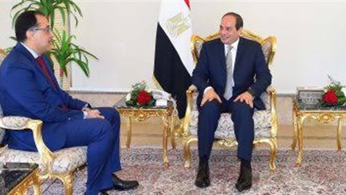   الرئيس السيسي يبحث مشروع استصلاح واستزراع 400 ألف فدان شرق قناة السويس