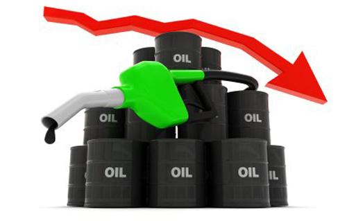  تراجع أسعار النفط مع زيادة المخزونات الأمريكية