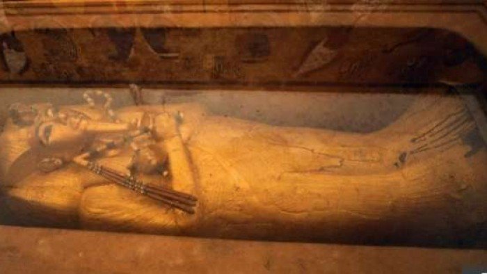  بعد مرور 97 عاما.. التفاصيل الكاملة لاكتشاف مقبرة توت عنخ آمون (فيديو)