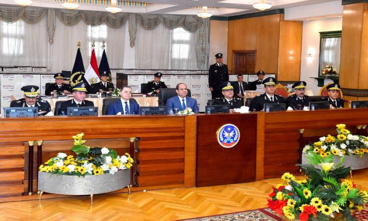   متحدث الرئاسة ينشر فيديو لزيارة  الرئيس السيسى إلى أكاديمية الشرطة