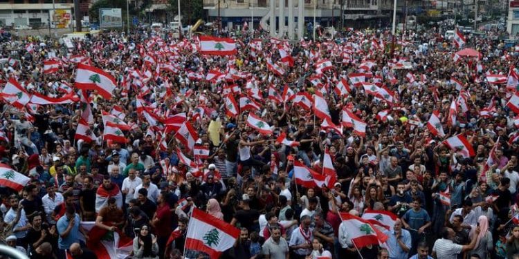   دعوة لإضراب عام غدا بساحات بيروت