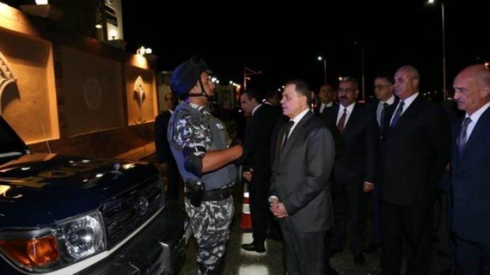   وزير الداخلية يصل أسون ويتفقد قوات تأمين منتدى السلام والتنمية
