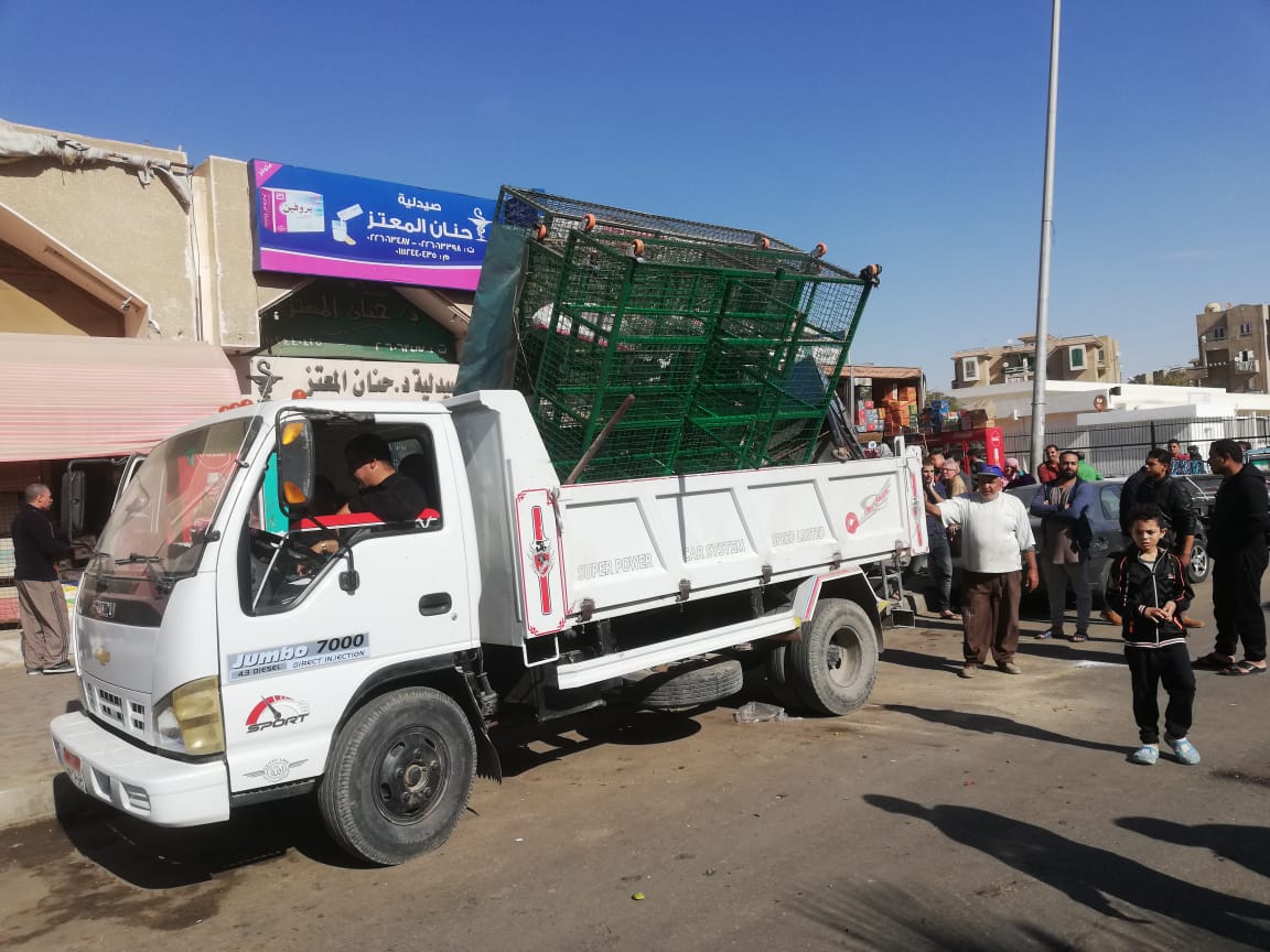    حملات ليلية ونهارية لإزالة التعديات وضبط المخالفات بمدينة الشروق