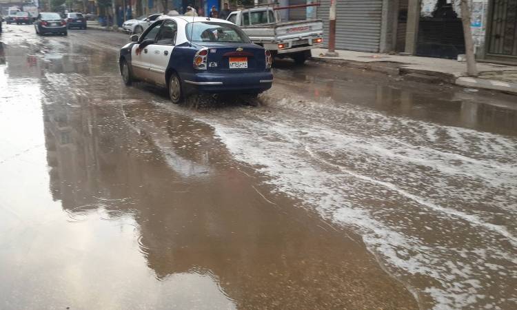   الأمطار تضرب الغربية وتحول الشوارع لـ«مستنقعات»