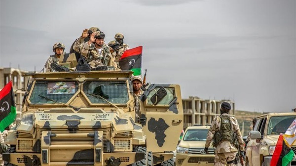   الجيش الليبى يسيطر على معسكر التكيالى بمنطقة صلاح الدين