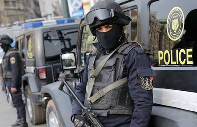   القبض على شخص بحوزته سلاح خرطوش فى ميدان التحرير