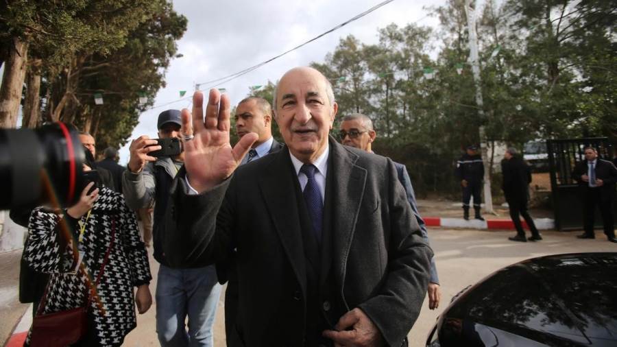   الرئيس الجزائري الجديد يتعهد بتعديل الدستور