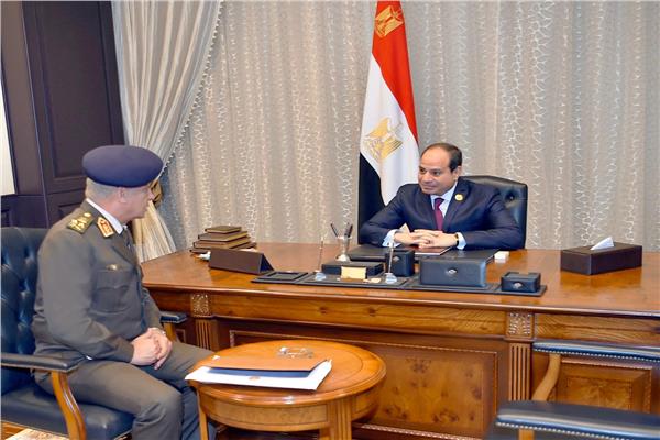   بسام راضى: الرئيس السيسي يلتقي وزير الدفاع والإنتاج الحربي بشرم الشيخ