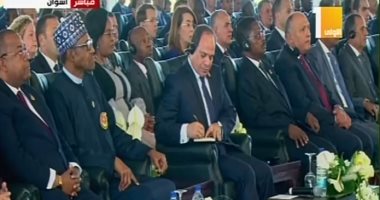   الرئيس السيسي يشهد جلسة تعزيز دور المرأة الأفريقية في تحقيق السلام والأمن