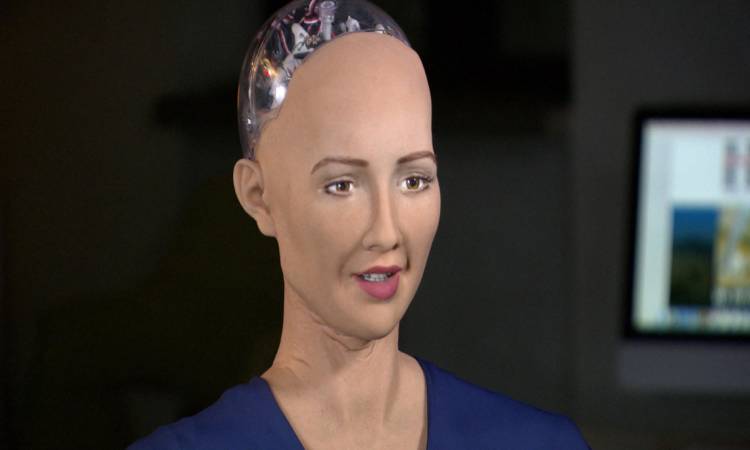   معاناة الروبوت صوفيا تشعل السوشيال ميديا