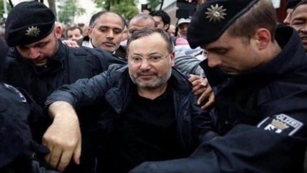   تفاصيل جديدة عن «القبض» على أحمد منصور مذيع الجزيرة الإخوانى|| فيديو
