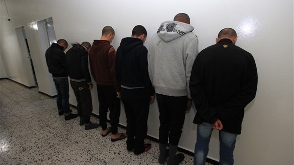   نيابة العرب ببورسعيد تقرر حبس 13 متهما بعد اصابتهم 4 أشخاص في مشاجرة بالسلاح الآلي