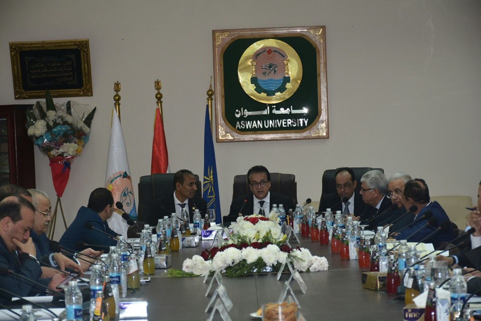   وزير التعليم العالى يرأس اجتماع المجلس الأعلى للجامعات بجامعة أسوان