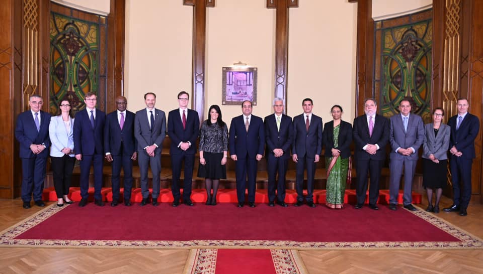   بسام راضى: الرئيس السيسي يستقبل وفد من أعضاء مجلس المديرين التنفيذيين للبنك الدولي