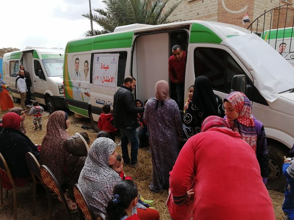   محافظ دمياط : توقيع الكشف الطبى بالمجان على ٢٣٦٤ مواطن بقرية حجازى بمركز الزرقا