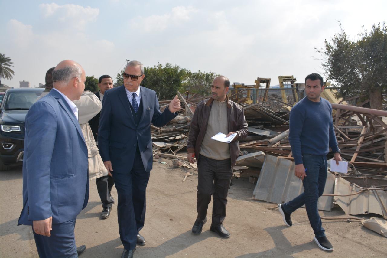   محافظ القليوبية يزور مدينة شبرا الخيمة لمتابعة تنفيذ خطة وقف البناء المخالف 