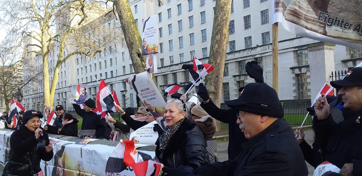   الجالية المصرية في بريطانيا تنظم مظاهرة تأييد للرئيس السيسي أمام مقر رئاسة الوزراء (صور وفيديو )