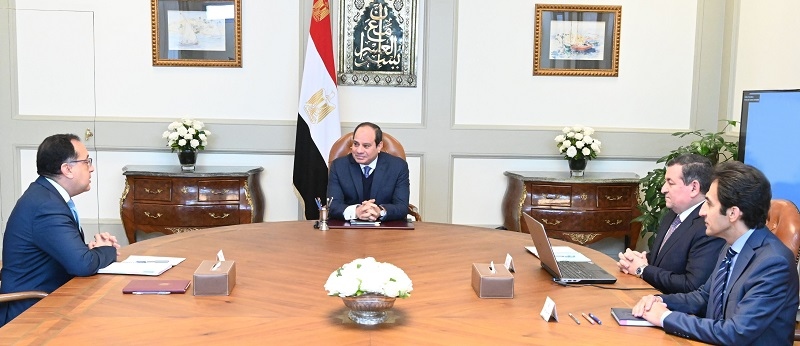   تفاصيل اجتماع الرئيس السيسي مع رئيس الوزراء ووزير الإعلام
