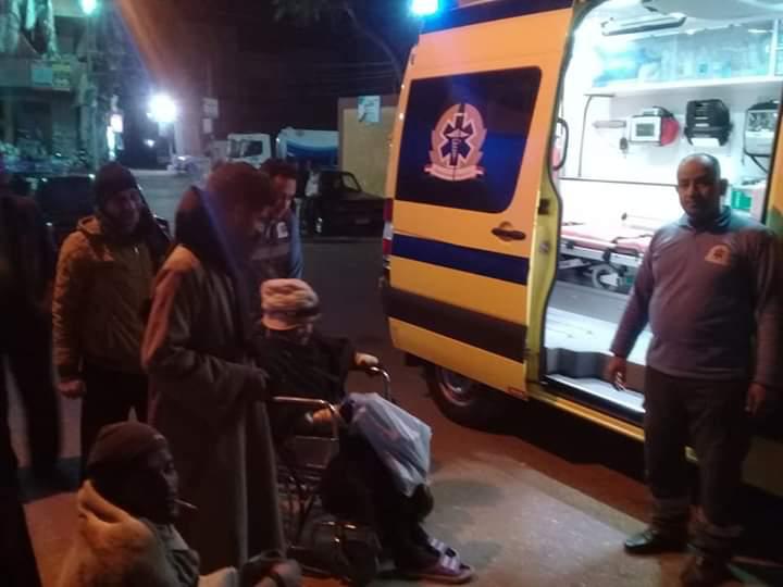   فريق التدخل السريع ينفذ مسنة مريضة بلا مأوى في سوهاج