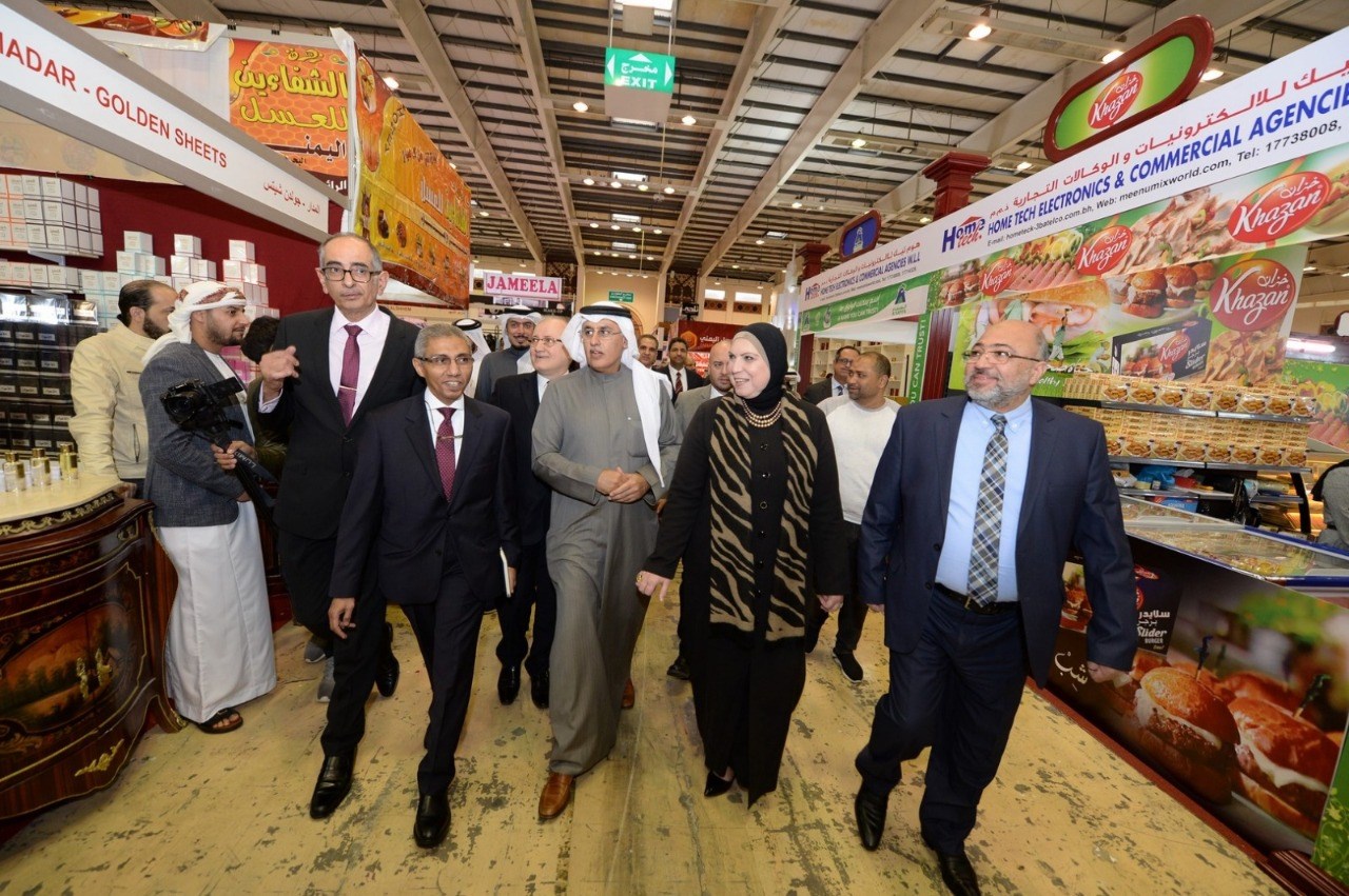   وزيرة التجارة تفتتح الجناح المصري بمعرض الخريف الدولي بالبحرين