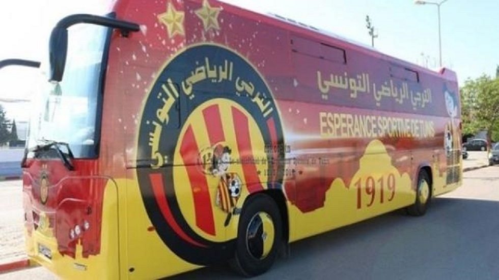   جماهير الأفريقى التونسى تعتدى على حافلة الترجى فى قطر