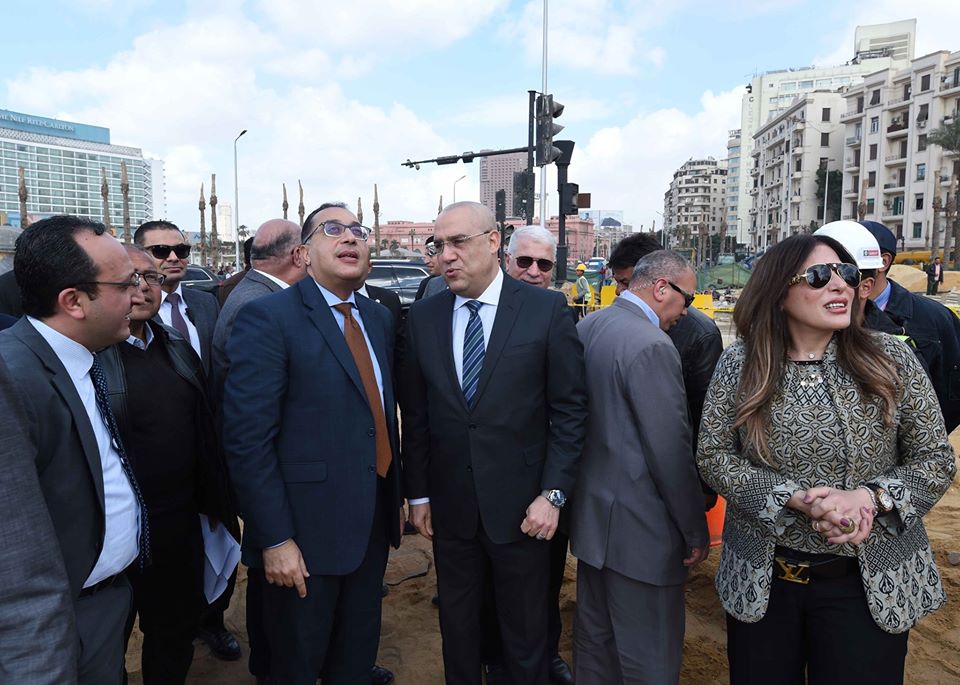   بالصور|| رئيس الوزراء يتابع أعمال تطوير ميدان التحرير