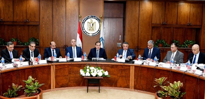   وزير البترول: الشهر المقبل بدء مشروع جمع البيانات بصعيد مصر