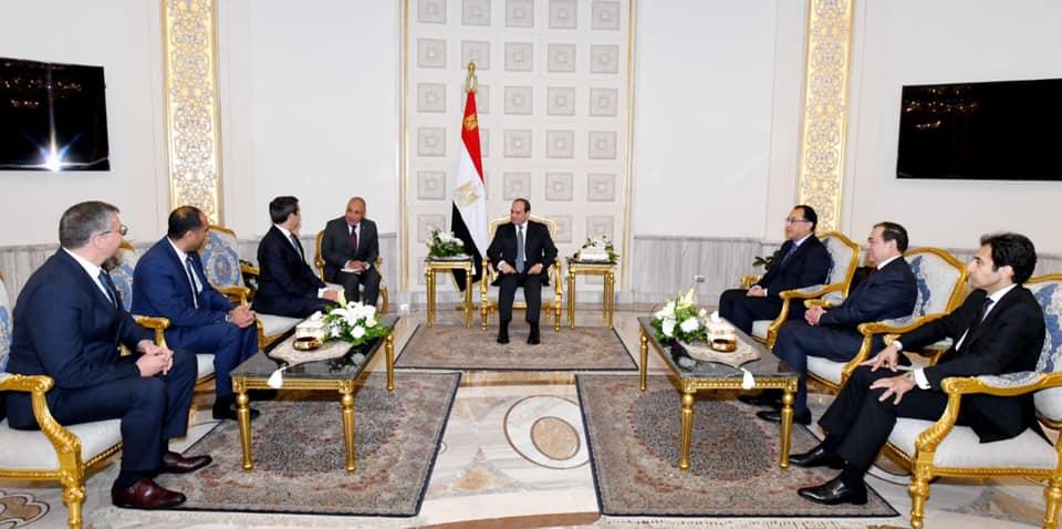   الرئيس السيسي يلتقي مع رئيس شركة «شلمبرجيه» العالمية