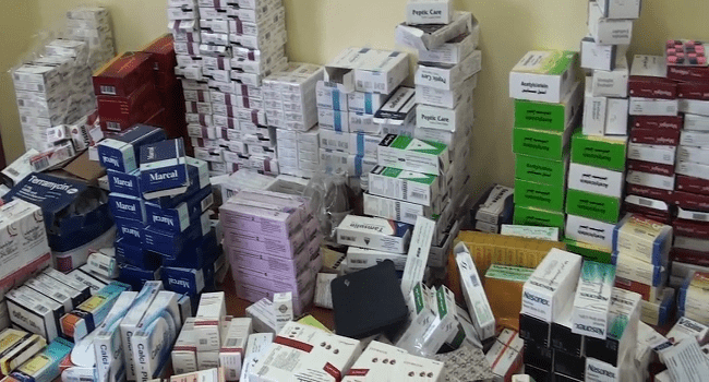   ضبط أدوية منتهية الصلاحية بصيدليات قرى بني سويف
