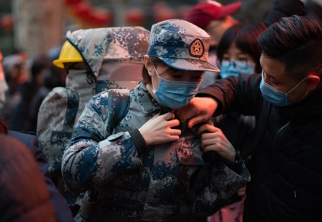   الرئيس الصينى يعلن الحرب العسكرية على «كورونا» 