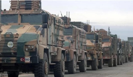   تركيا تدفع بتعزيزات عسكرية إلى إدلب